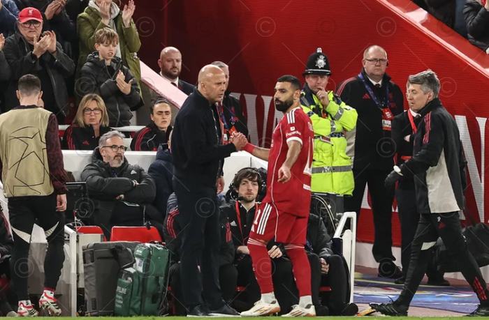 卡马文加留队搅局曼联利物浦中场引援，图拉姆