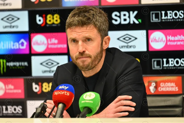 卡马文加留队搅局曼联利物浦中场引援，图拉姆