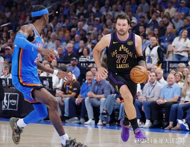 湖人客场惨败雷霆 东契奇伤退冲击季后赛前景