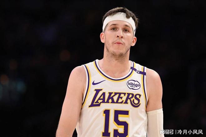 浓眉怒斥湖人管理层交易操作引争议 里夫斯交易