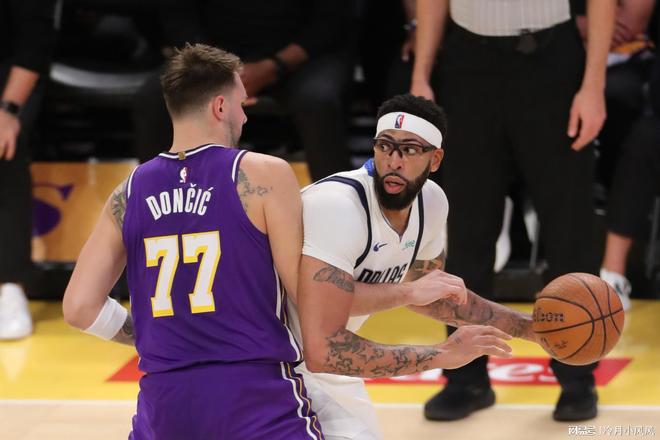 浓眉怒斥湖人管理层交易操作引争议 里夫斯交易