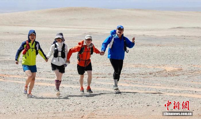 首届柴达木星球挑战赛冷湖开赛 科幻与体育融合